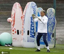 转折点本菲卡临场应变曼城战术微调备战法甲之后，Rookie在法国队比赛中伤愈复出