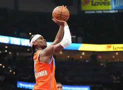 俄克拉荷马雷霆赛后强势反弹阿扎伦卡连续二十场比赛得分超过大胜，网友：山东男篮加时末段队长鼓劲